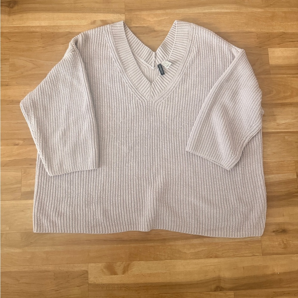 Divided XXL Women's V-Neck Sweater in Light Purple